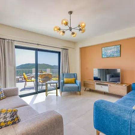 Cukurbag Koeyue Doga Manzarali Poeta וילה