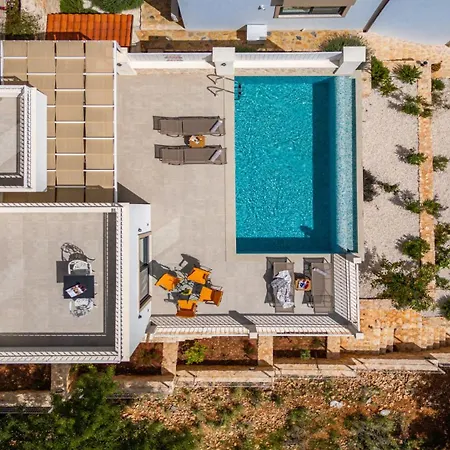 וילה Cukurbag Koeyue Doga Manzarali Poeta