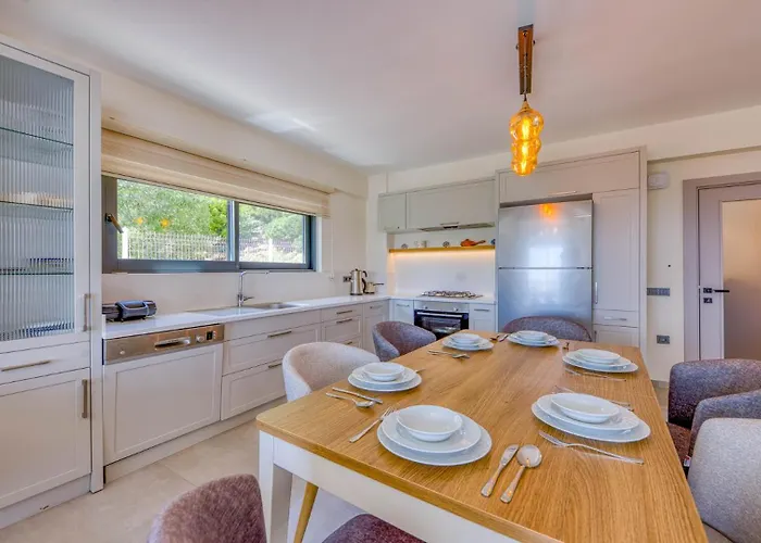 וילה Cukurbag Koeyue Doga Manzarali Poeta