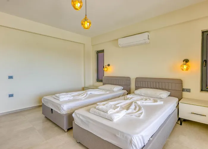 Cukurbag Koeyue Doga Manzarali Poeta *