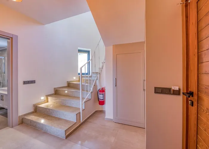 çukurbağ Köyü Doğa Manzaralı Poeta Villa